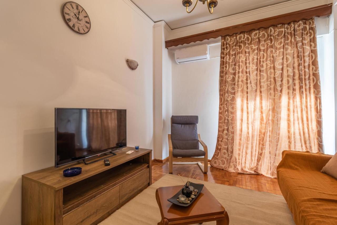 Studio Melange In Loutraki Dt Exterior photo
