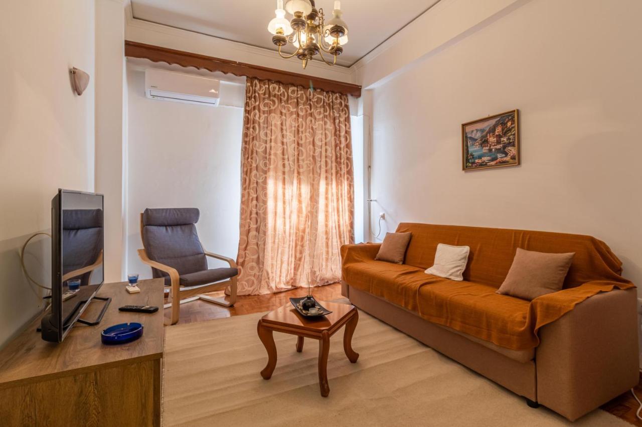 Studio Melange In Loutraki Dt Exterior photo